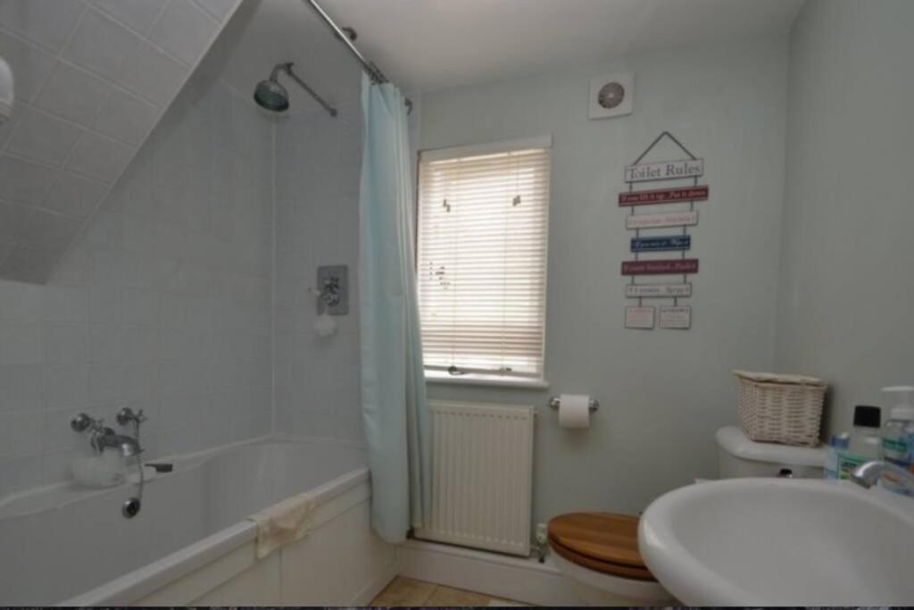 Acacia Cottage 할스테드 외부 사진
