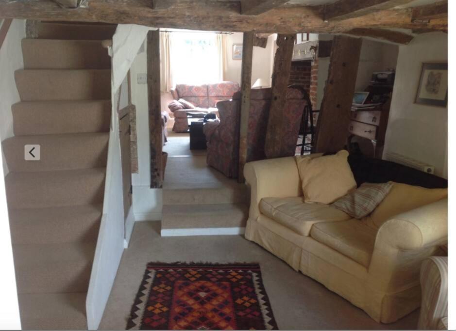 Acacia Cottage 할스테드 외부 사진